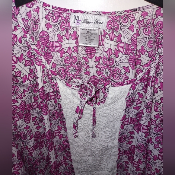 Lightweight Fuchsia Pink Floral Tunic w/ Lace Section - Picture 9 of 10